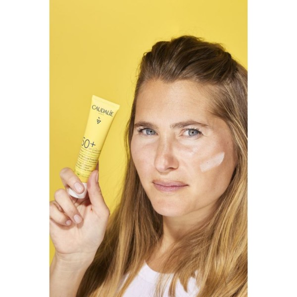 Caudalie Anti-Wrinkle Face Suncare SPF50 Αντηλιακή & Κρέμα Προσώπου Υψηλής Προστασίας Με Αντιγηραντική Δράση 50ml